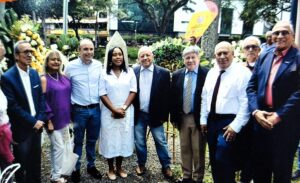 alcalde y periodistas