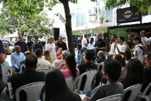 GOBERNADORA Y COMERCIANTES